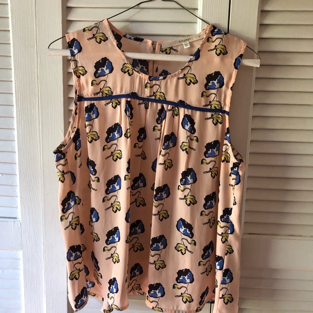 Stitch Fix Lightweight Flower Top